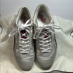 Puma Silver and White low Sneakers 8